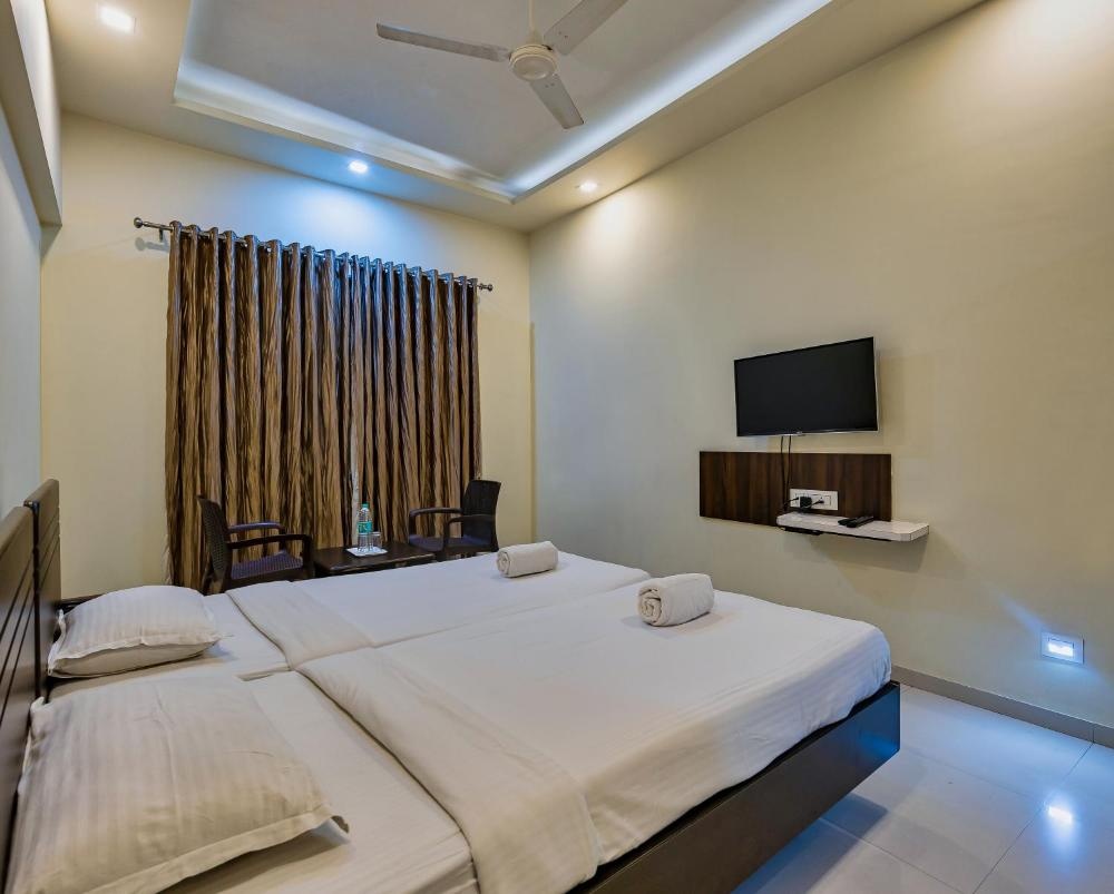 Room image 3