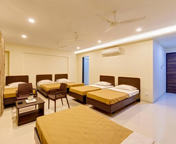 Hotel Galaxy Inn Kolhapur image 18